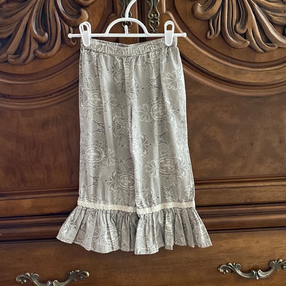 Mustard Pie “Kashmir” Gray Ruffled Cropped Pants in Girls Size 7 - Picture 1 of 4